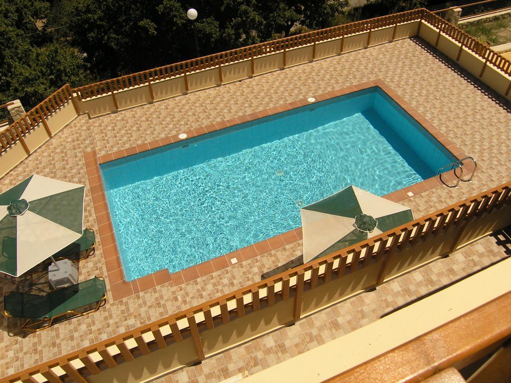 Stratos Villas Kaloniktis ภายนอก รูปภาพ