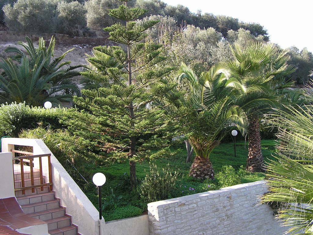 Stratos Villas Kaloniktis ภายนอก รูปภาพ