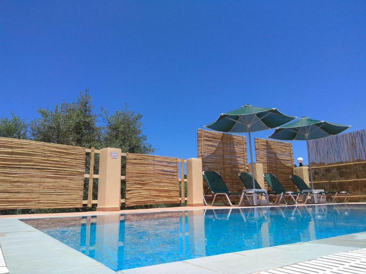 Stratos Villas Kaloniktis ภายนอก รูปภาพ